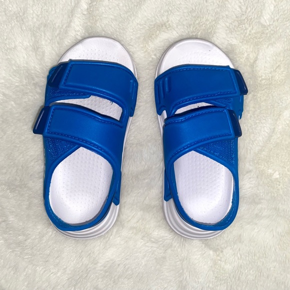 Adidas Altaswim Sandals - Picture 5 of 9